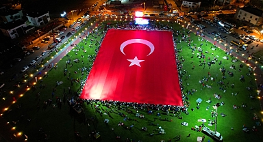 EN BÜYÜK TÜRK BAYRAĞI YİNE TALAS'TA!